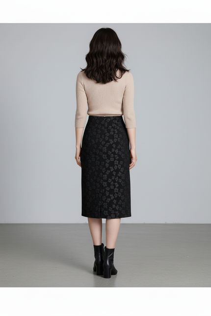 Jupe Crayon Noire Brodée Chic