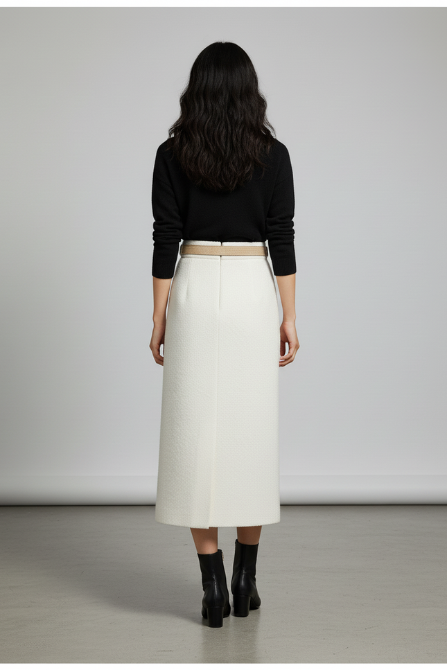 Jupe Crayon Crème Boutonnée Élégante