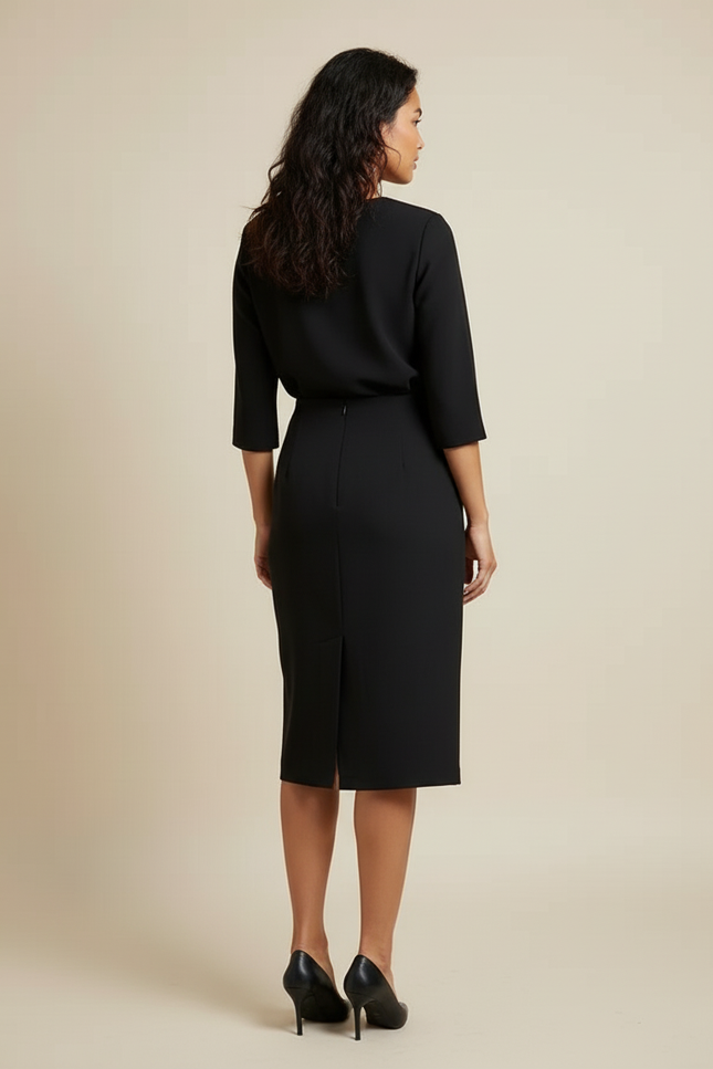 Jupe Crayon Noire Fente Élégante